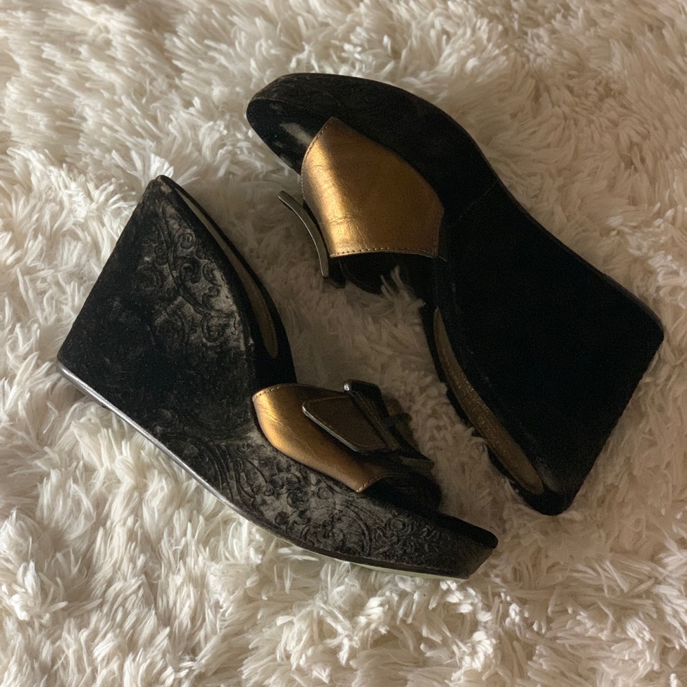 Donald J Pliner shoes